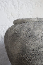 Load image into Gallery viewer, Thessalia Vase