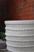 Load image into Gallery viewer, Tallis Planter