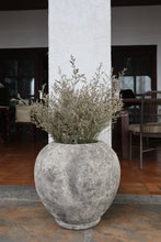 Load image into Gallery viewer, Harbor Textured Planter in Vintage