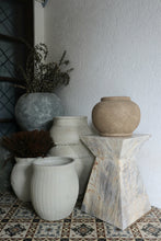 Load image into Gallery viewer, Pietra Marble Stool