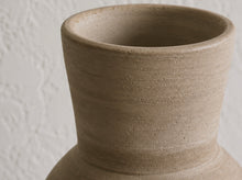 Load image into Gallery viewer, Wren Vase - Vintage