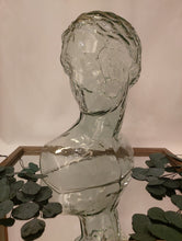 Load image into Gallery viewer, Aphrodite Glass Sculpture