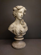 Load image into Gallery viewer, Venus Bust