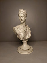 Load image into Gallery viewer, Diana of Versailles