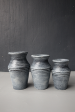 Load image into Gallery viewer, Iris Vase Set in Black