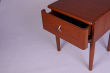 Load image into Gallery viewer, Noah Nightstand