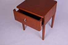Load image into Gallery viewer, Noah Nightstand