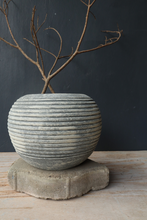 Load image into Gallery viewer, Etta Vase in Gray