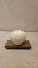 Load image into Gallery viewer, Decorative Scented Candle - White
