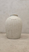 Load image into Gallery viewer, Cleona Vase
