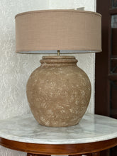 Load image into Gallery viewer, Terrona Lamp
