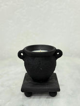 Load image into Gallery viewer, Amphora Decorative Scented Soy Candle (Dark Oud &amp; Bright Bergamot)
