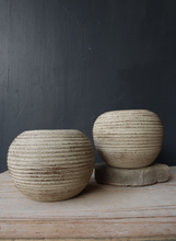 Load image into Gallery viewer, Etta Vase
