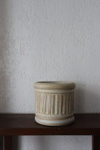 Load image into Gallery viewer, Stelle Vase
