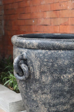 Load image into Gallery viewer, Bastion Planter in Black
