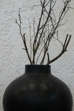 Load image into Gallery viewer, Edith Jar in Black
