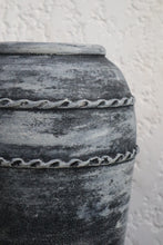 Load image into Gallery viewer, Bastille Vase in Black
