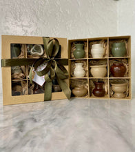 Load image into Gallery viewer, 9-PC Mini Vase Set
