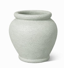 Load image into Gallery viewer, Bangga Vase
