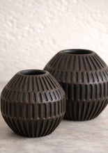Load image into Gallery viewer, Charlotte Vase in Black
