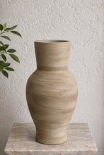Load image into Gallery viewer, Wren Vase - Vintage
