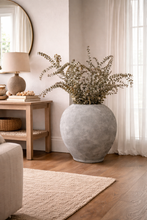 Load image into Gallery viewer, Harbor Textured Planter in Gray
